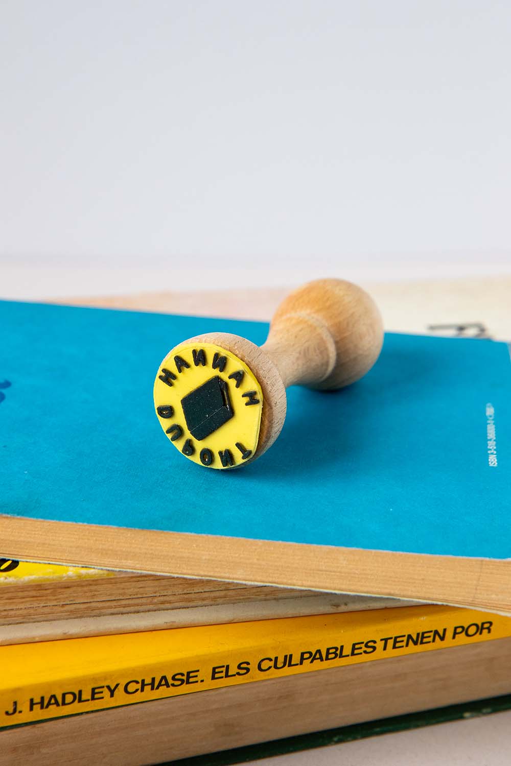 Sello ex-libris de un libro